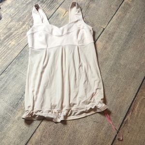 Lululemon tank • ladies 6 • pale pink color